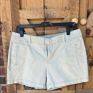 Classic JC Penny Tan/khaki Women's Shorts
